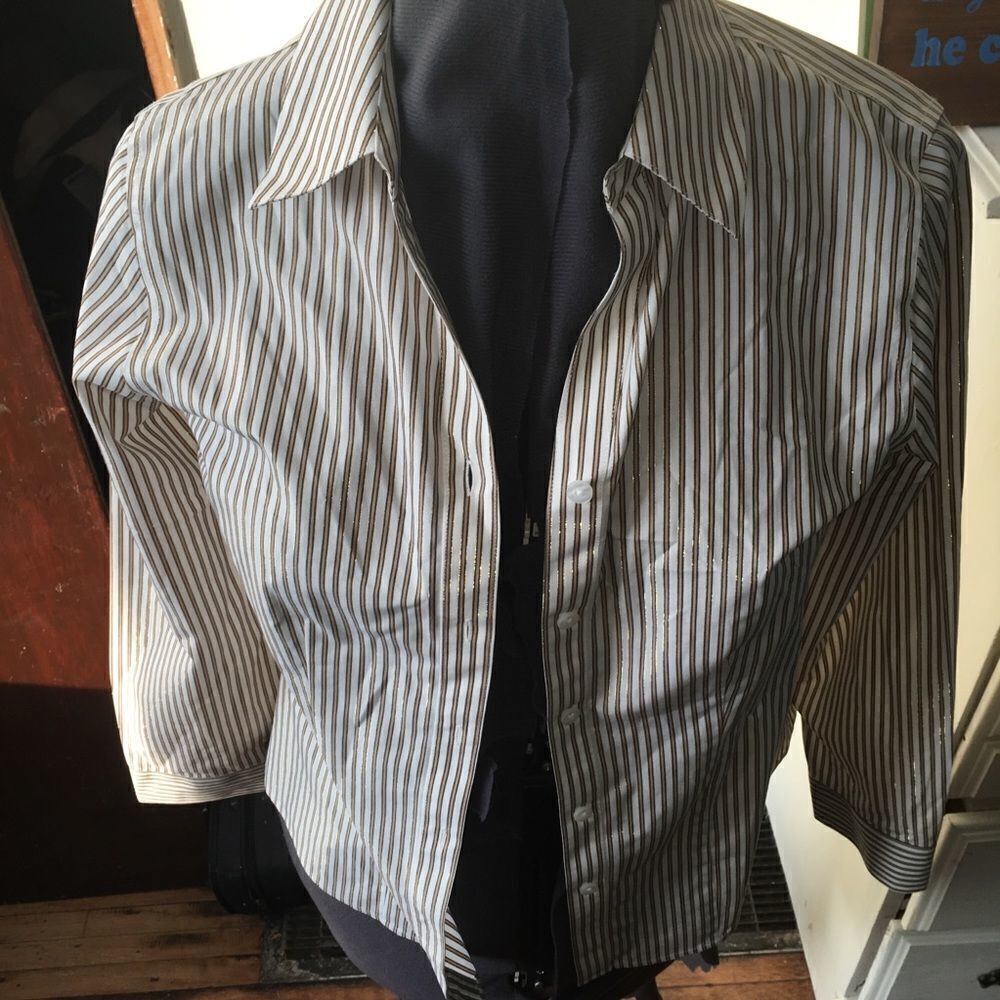 - Chico’s gold thread, no iron button down shirt